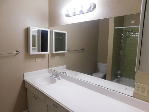 Tiny photo for 472 N Post Oak Lane, Houston, TX 77024 (MLS # 2183725)