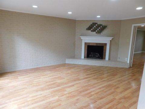 Tiny photo for 472 N Post Oak Lane, Houston, TX 77024 (MLS # 2183725)