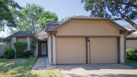 Photo of 2206 Sunswept Court, Sugar Land, TX 77478 (MLS # 15542161)