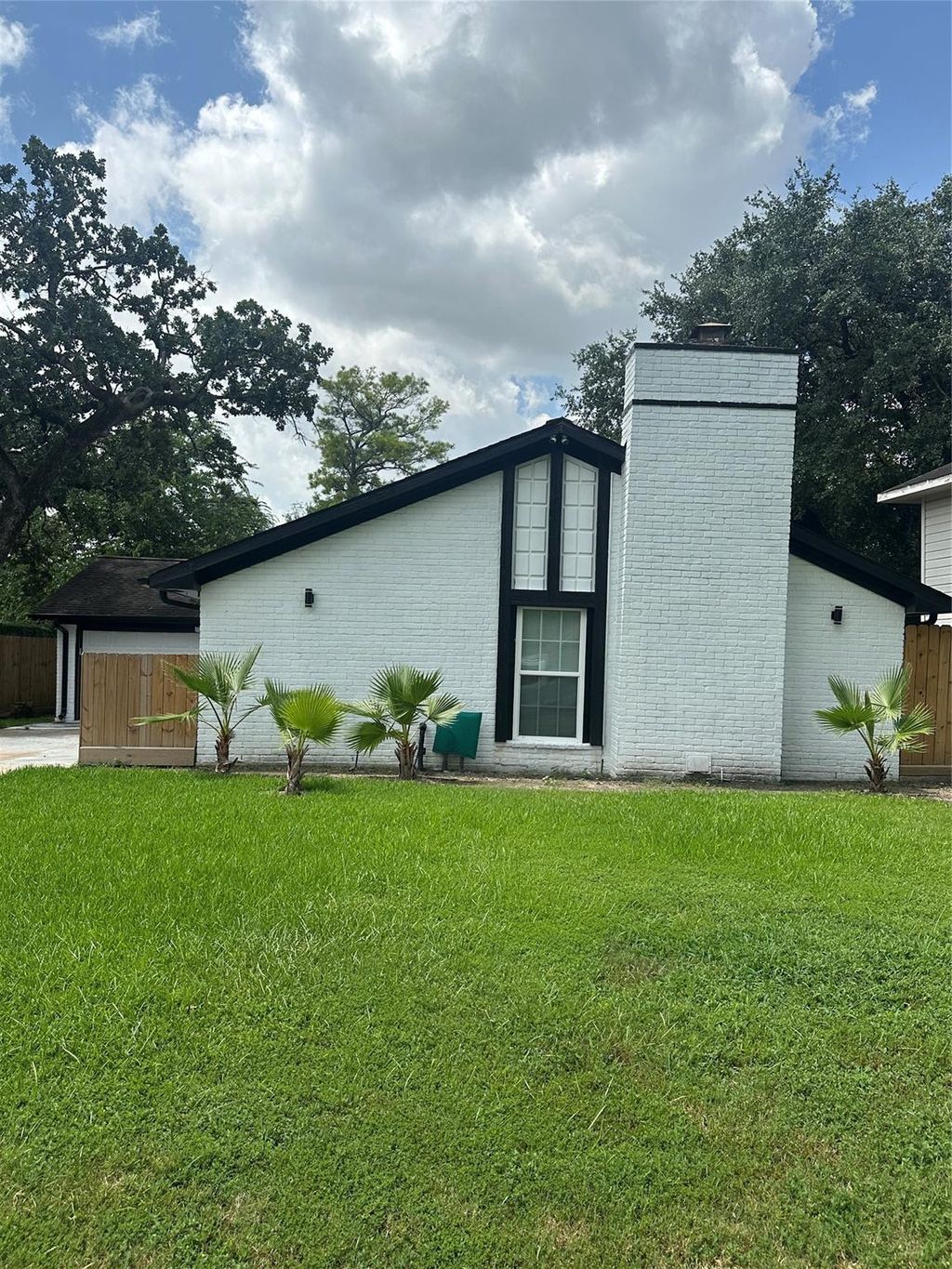Photo of 6311 Fairwood Drive, Houston, TX 77088 (MLS # 2185568)