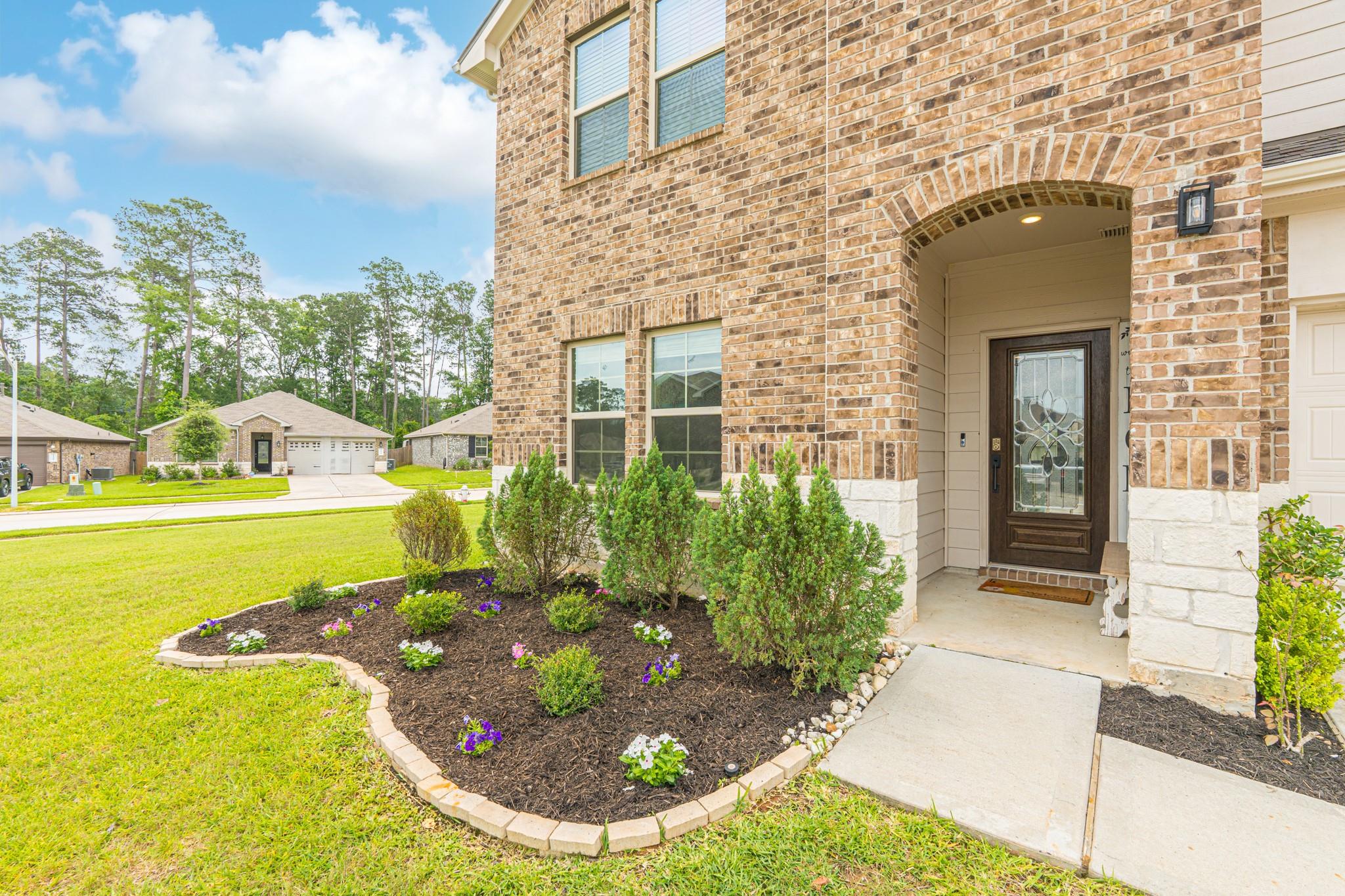 14077 Sharktooth Hill Lane