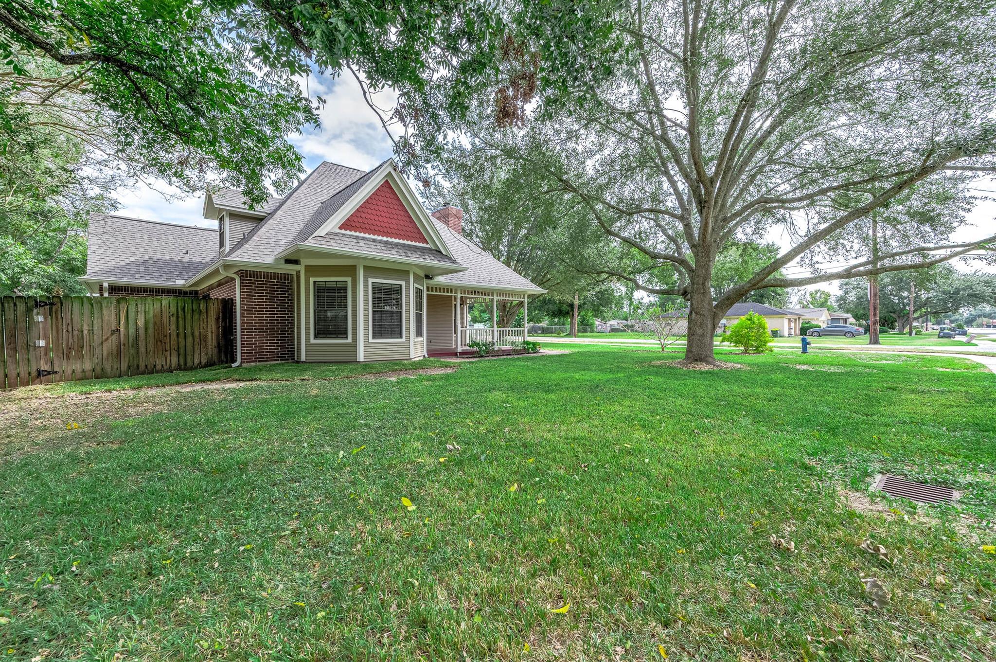 2245 N Austin Avenue