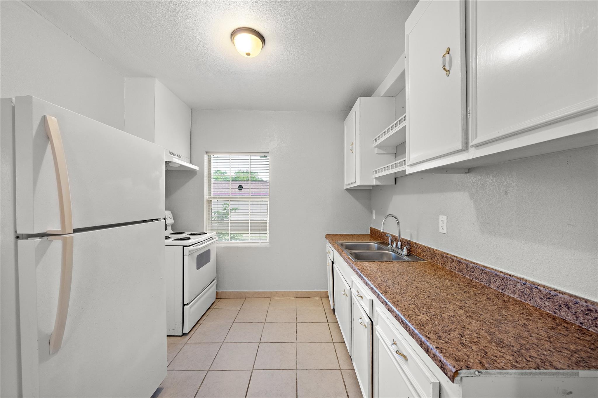 806 3rd Avenue N 12 1/2