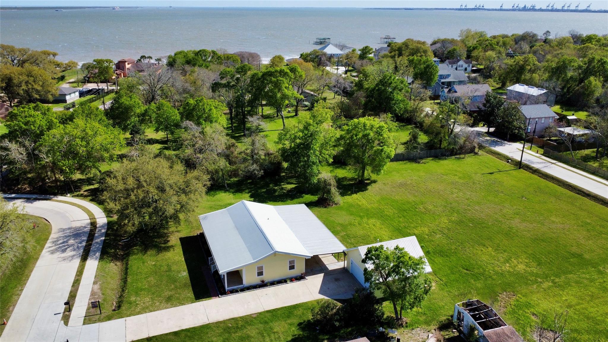 320 S Jamison Street