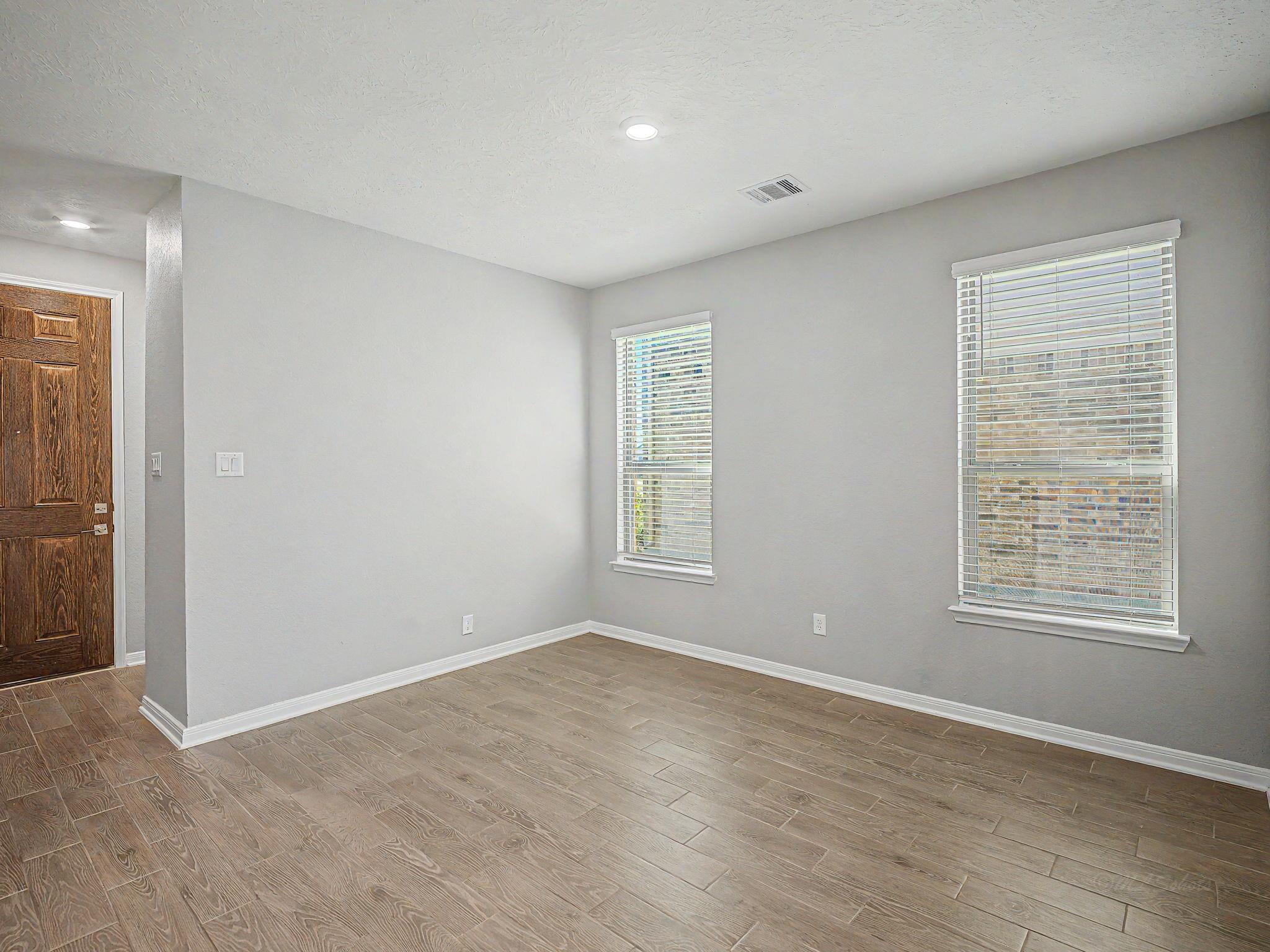 7202 Bakersfield Court