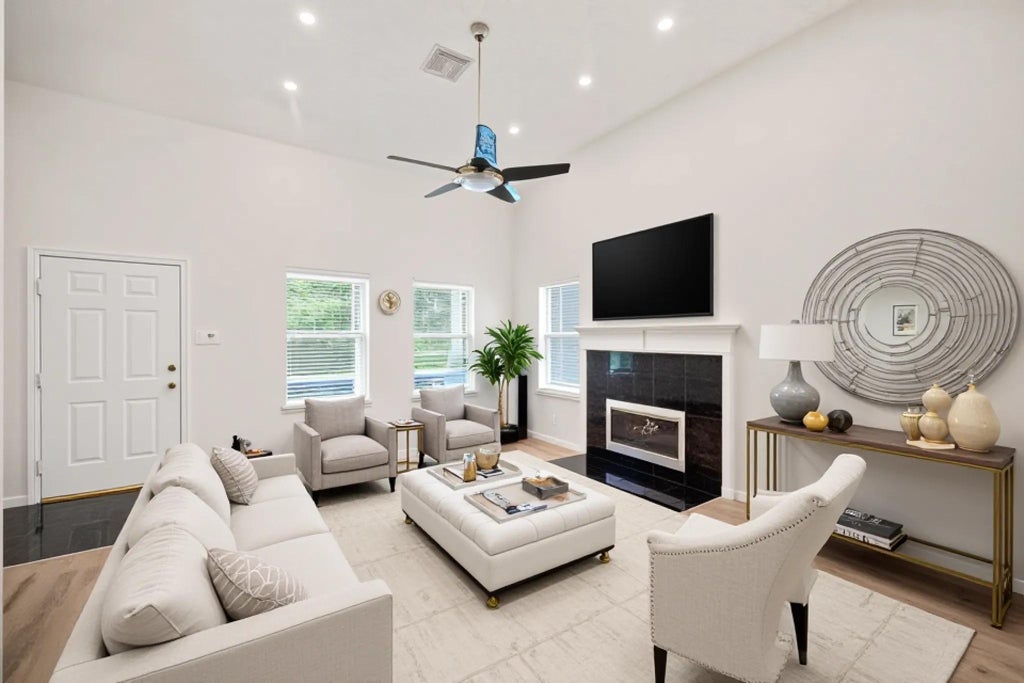 Photo of 2601 S Broadway Street #8, La Porte, TX 77571 (MLS # 56257607)