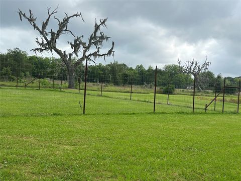 Tiny photo for 2797 County Road 519, Brazoria, TX 77422 (MLS # 97017098)