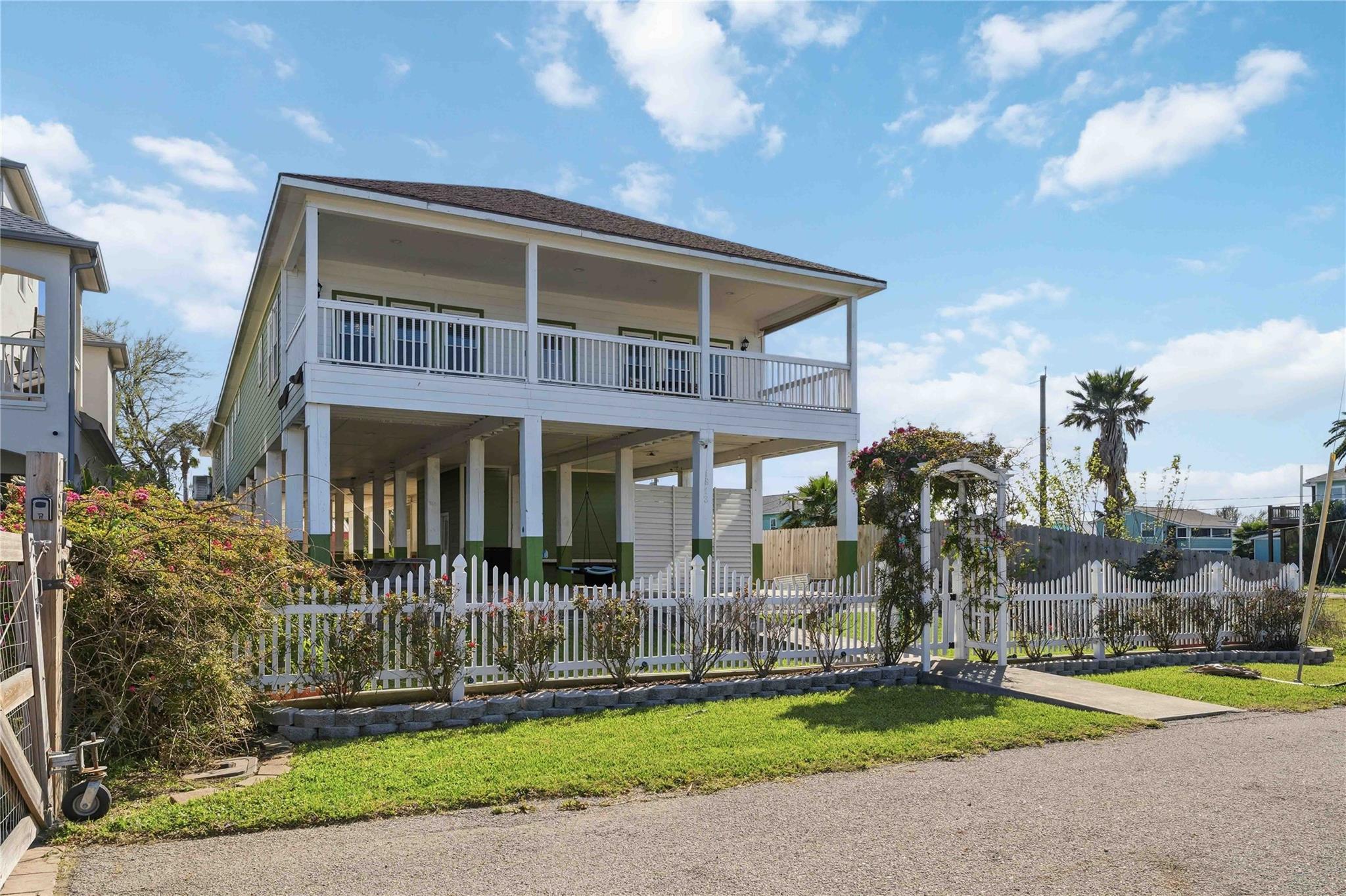 1813 Avenue A, Dickinson, TX, 77539