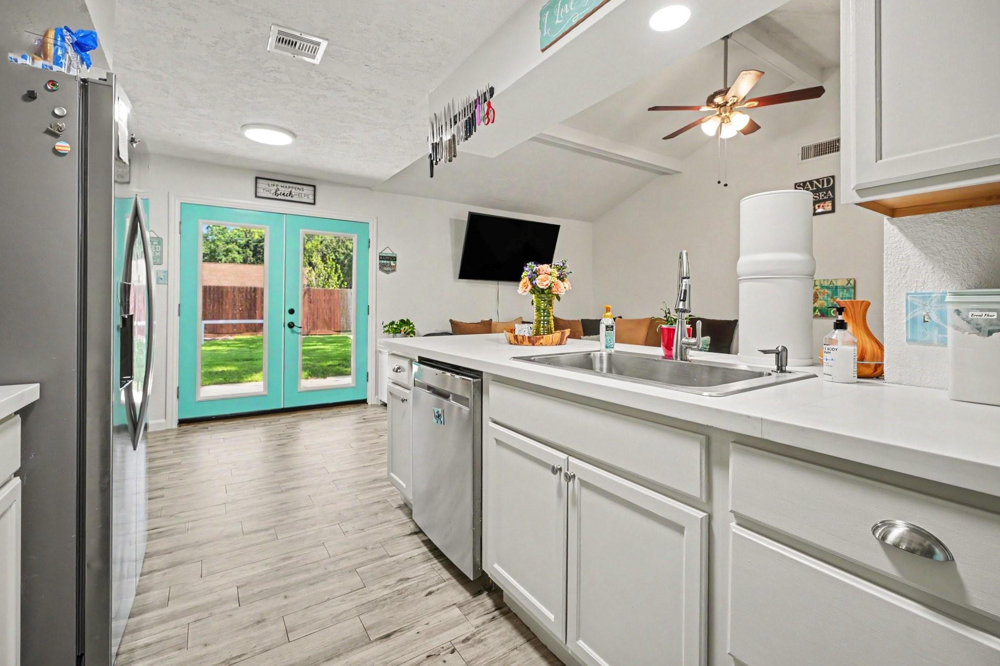 5003 Meadow Lark Lane
