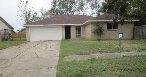 Photo of 12515 Gotham Drive, Houston, TX 77089 (MLS # 49924811) Photo of 12515 Gotham Drive, Houston, TX 77089 (MLS # 49924811)