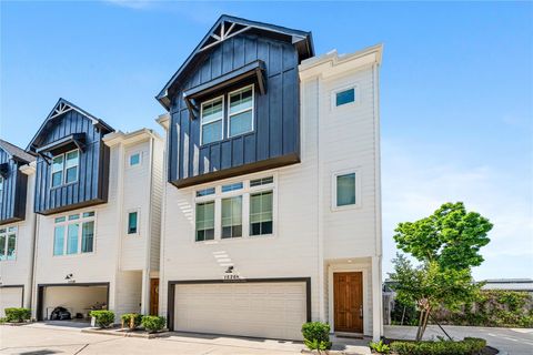 Photo of 1526 Ojeman Road #A, Houston, TX 77055 (MLS # 93867985)