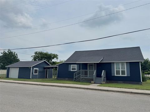 Photo of 1130 W Broad Street, Freeport, TX 77541 (MLS # 19906638)