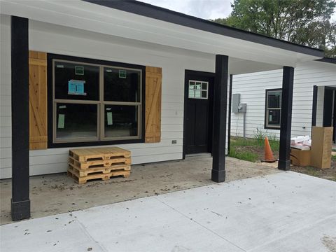 Tiny photo for 3516 Hunnicutt Street #A, Dayton, TX 77535 (MLS # 90936269)