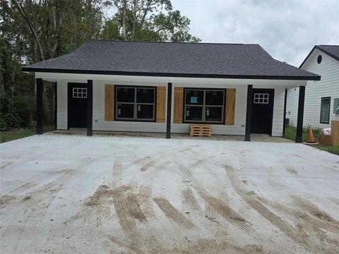 Tiny photo for 3516 Hunnicutt Street #A, Dayton, TX 77535 (MLS # 90936269)