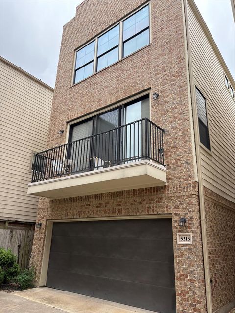 Photo of 5313 Petty Street, Houston, TX 77007 (MLS # 91053792)