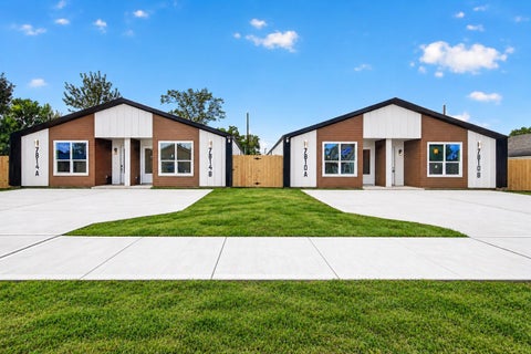 Multifamily For Sale - 7810 & 7814 Booker Steet #A-D<br/> Houston, TX 77028