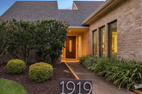 Photo of 1919 Quarterpath Drive, Richmond, TX 77406 (MLS # 38607271)