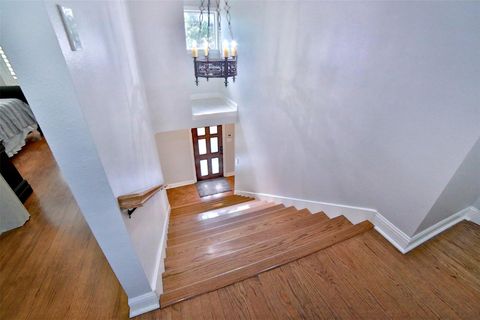 Tiny photo for 2625 Peckham Street Street, Houston, TX 77098 (MLS # 33454478)