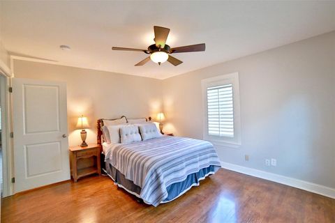 Tiny photo for 2625 Peckham Street Street, Houston, TX 77098 (MLS # 33454478)