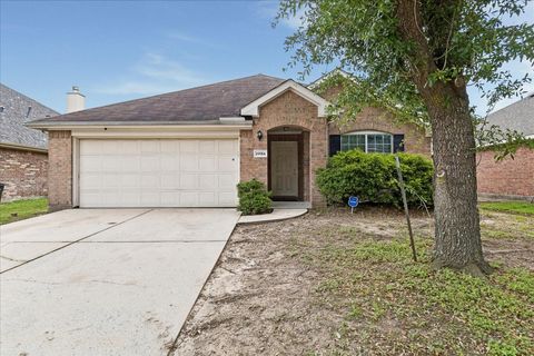 Photo of 19914 Chaste Tree Lane, Humble, TX 77338 (MLS # 54098866)