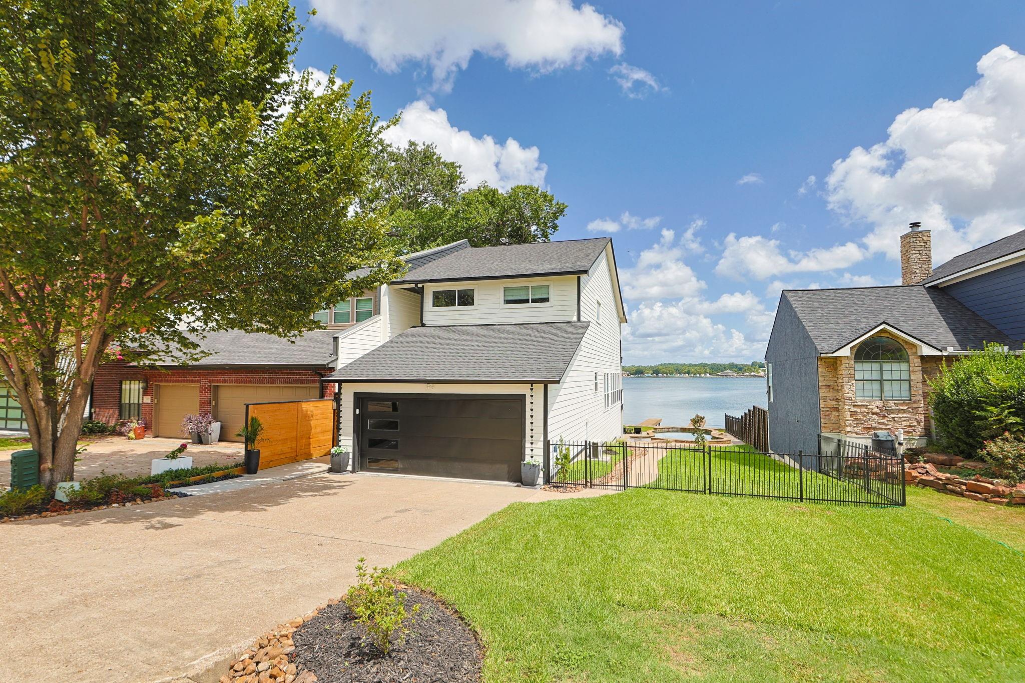 848 Lake View Drive