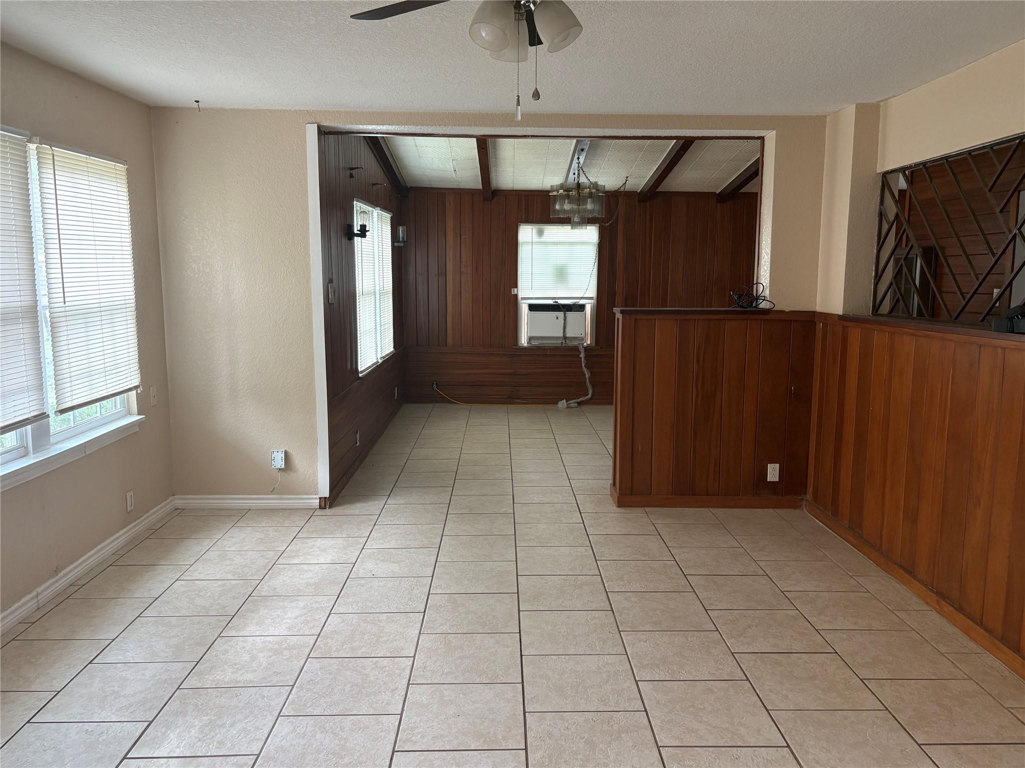 1622 W 9th Street