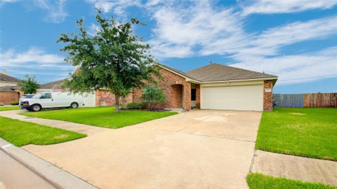 Photo of 21527 Stonecross Terrace Lane, Katy, TX 77449 (MLS # 4374305)
