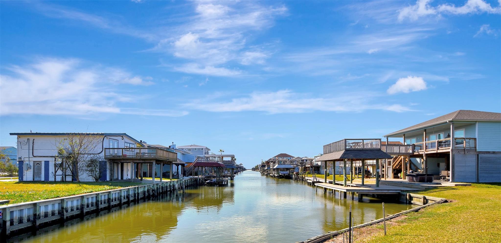 74 Bayou Vista Dr