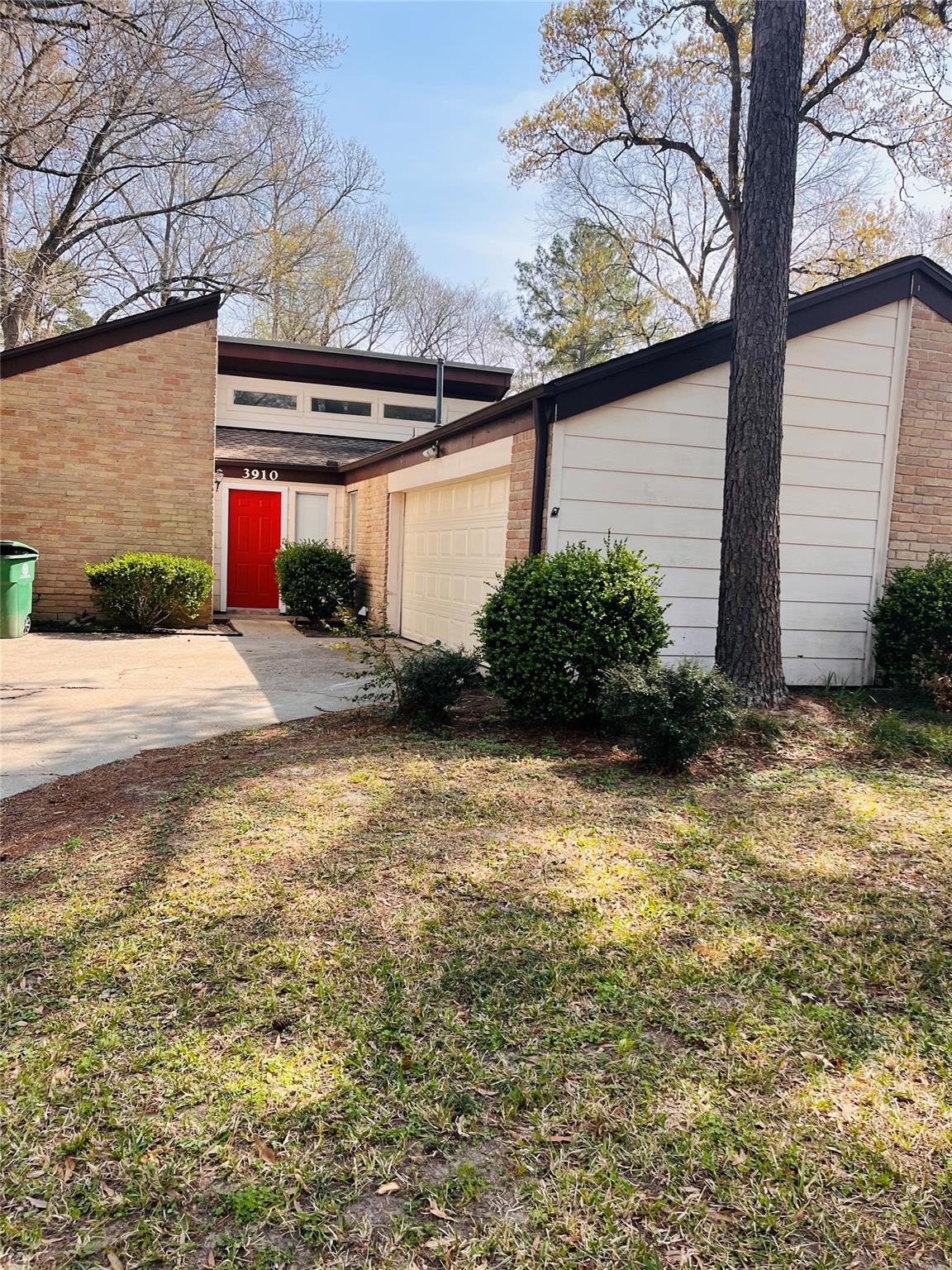 3910 Hidden Glen Drive