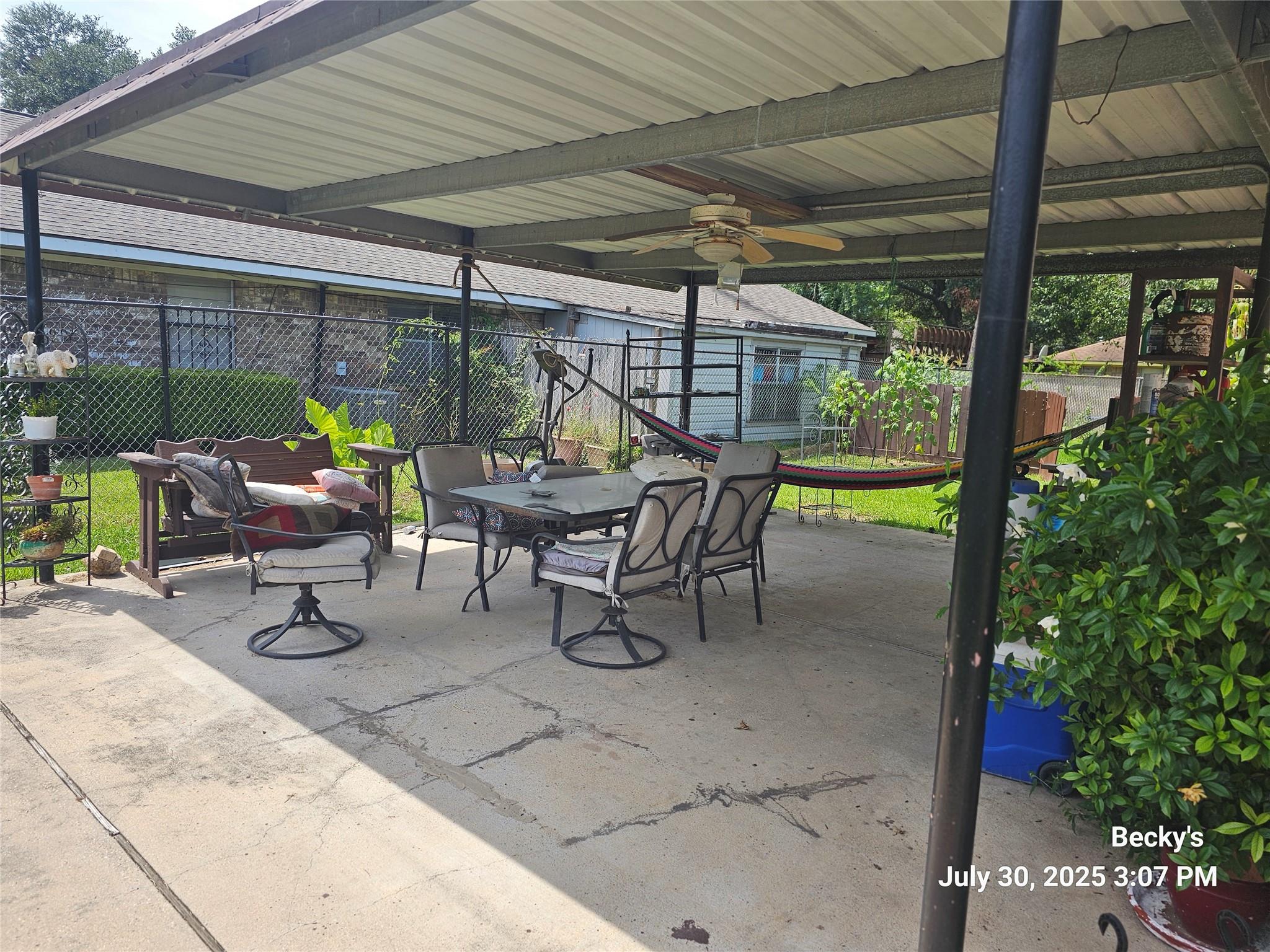 1716 Maiden Lane
