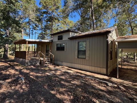 Photo of 121 Woodway Acres, Livingston, TX 77351 (MLS # 11397085)