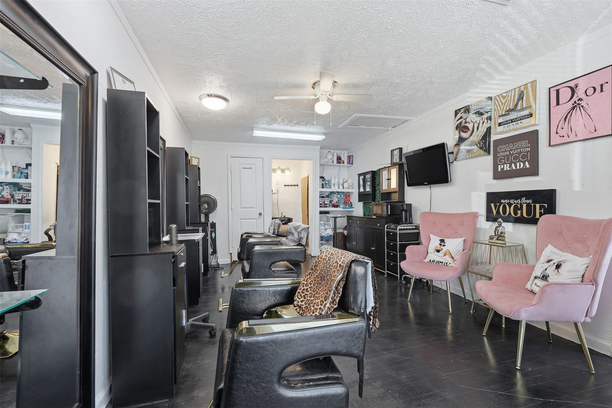 2205 Strawberry Road
