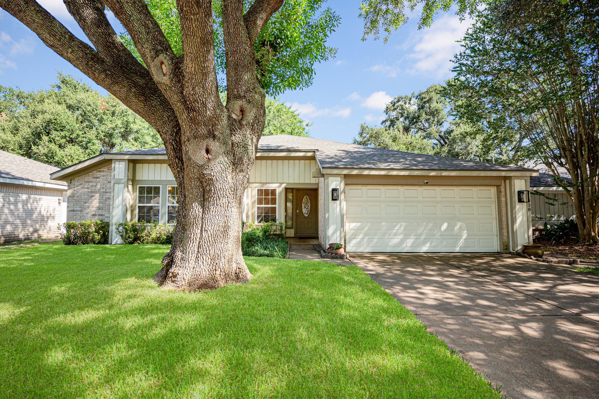 21338 Highland Knolls Drive