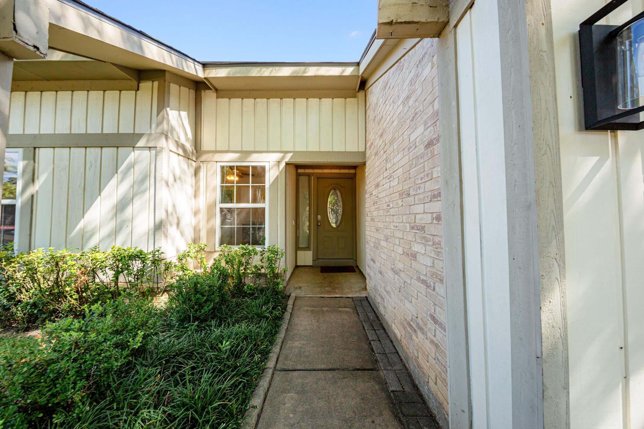 21338 Highland Knolls Drive