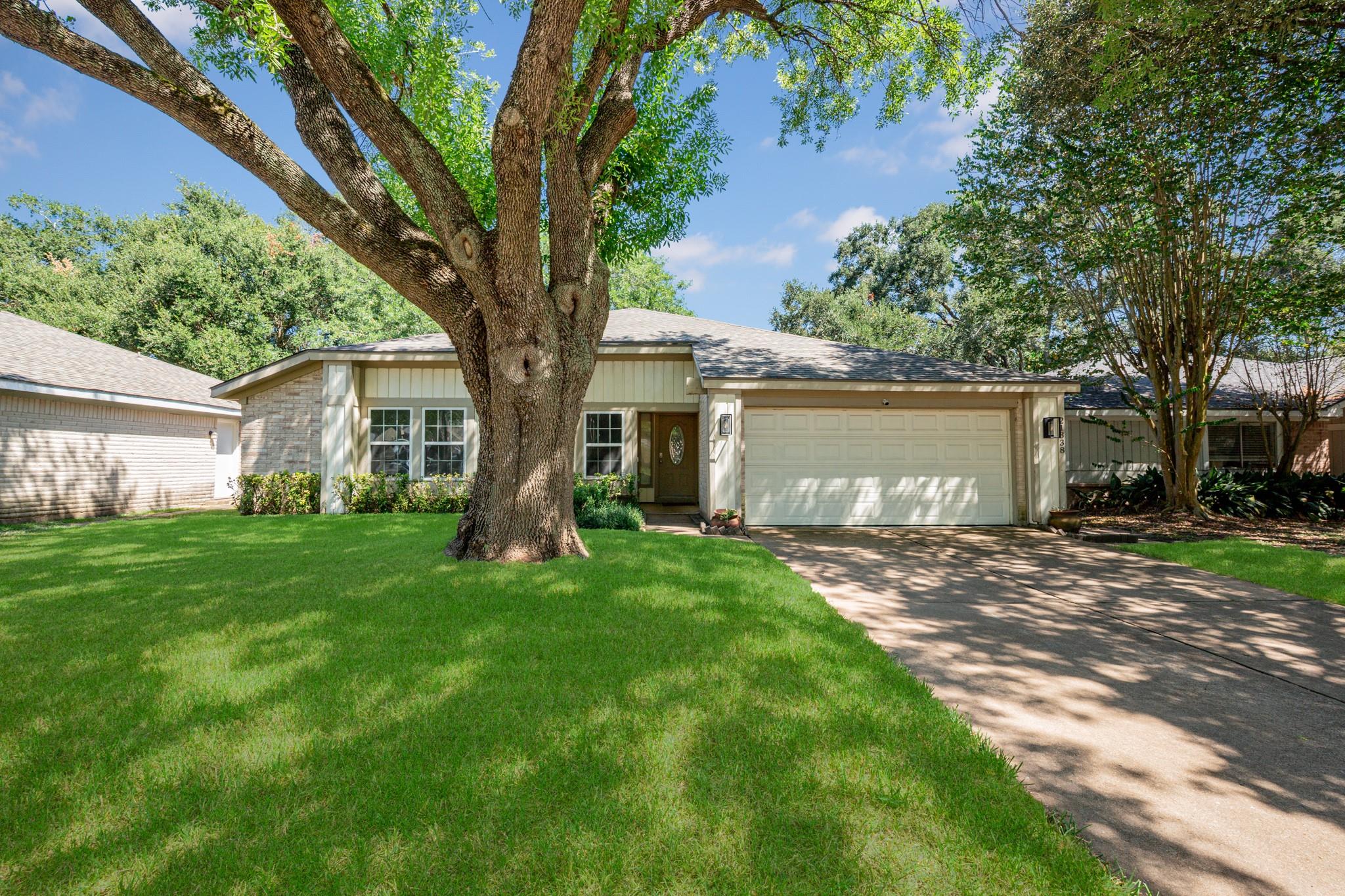 21338 Highland Knolls Drive