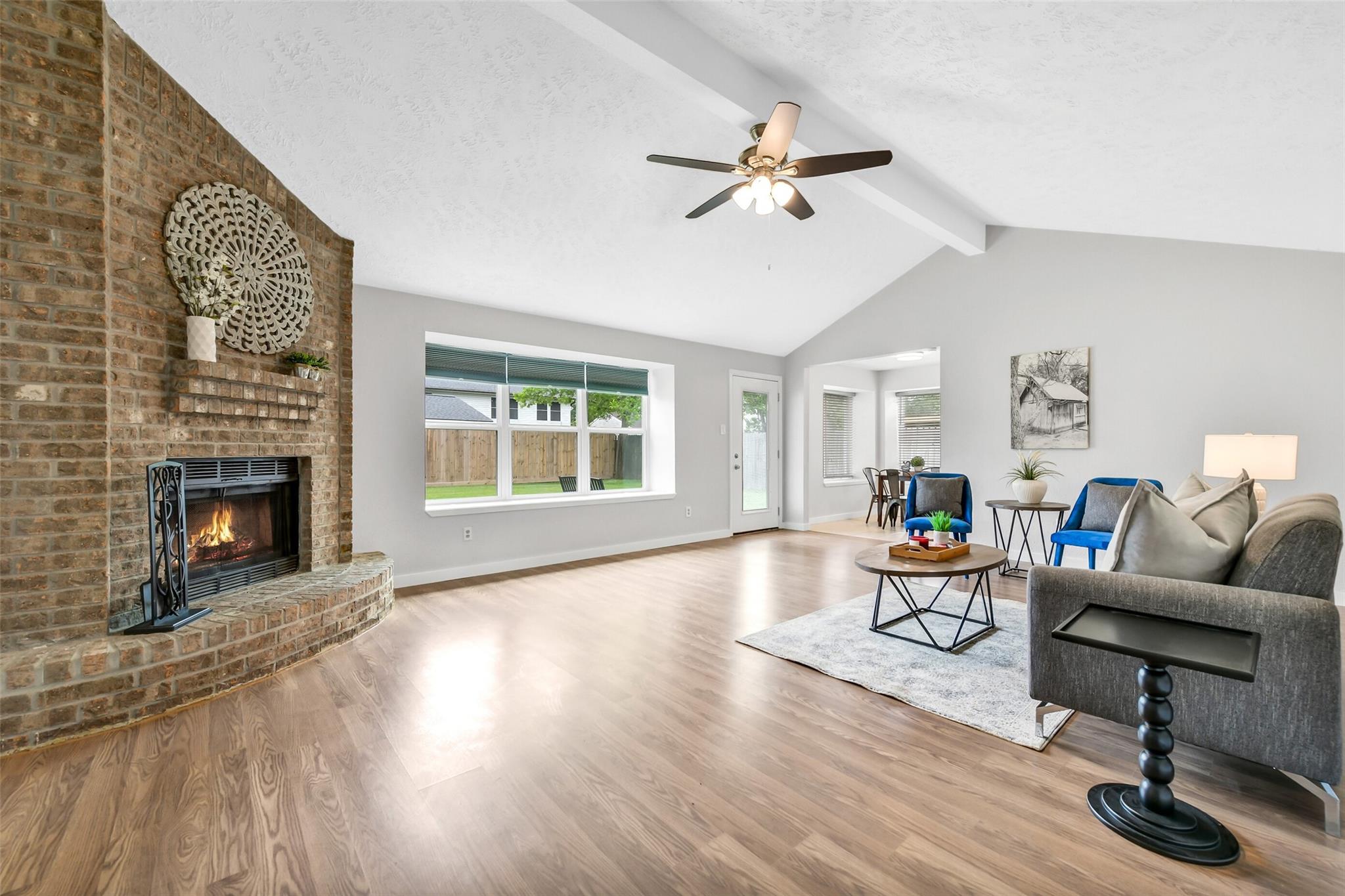 2701 Knoxville Drive