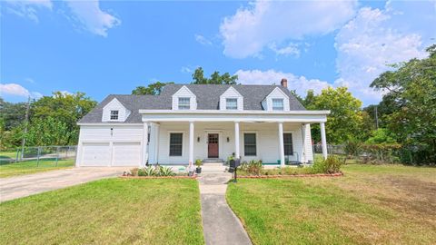 Photo of 310 Marian Street, Baytown, TX 77520 (MLS # 60860387)