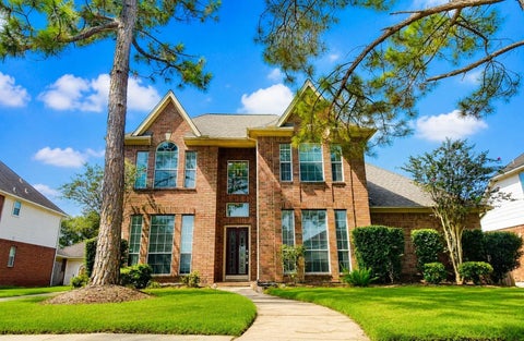 Homes For Sale - 2438 Weatherford Drive<br/> Pearland, TX 77584