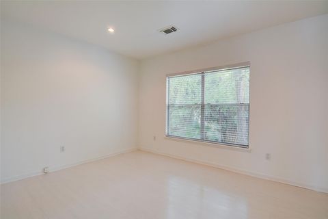 Tiny photo for 10 Indian Sage, The Woodlands, TX 77381 (MLS # 50368109)