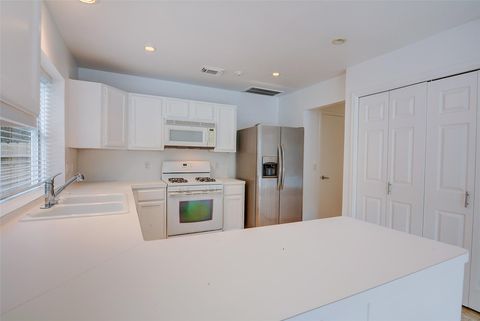 Tiny photo for 10 Indian Sage, The Woodlands, TX 77381 (MLS # 50368109)
