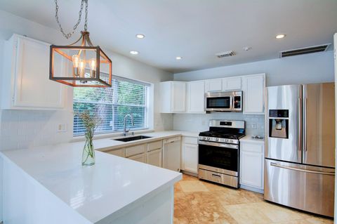 Tiny photo for 10 Indian Sage, The Woodlands, TX 77381 (MLS # 50368109)