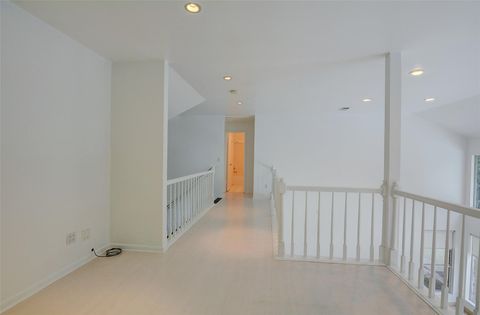 Tiny photo for 10 Indian Sage, The Woodlands, TX 77381 (MLS # 50368109)