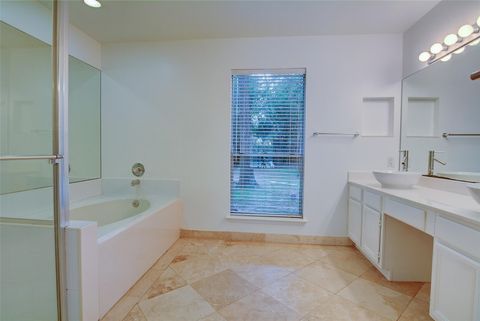 Tiny photo for 10 Indian Sage, The Woodlands, TX 77381 (MLS # 50368109)