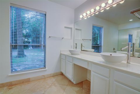 Tiny photo for 10 Indian Sage, The Woodlands, TX 77381 (MLS # 50368109)
