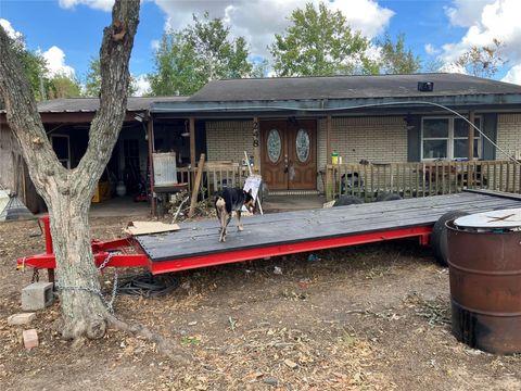 Photo of 248 Becky Street, El Campo, TX 77437 (MLS # 19964602)