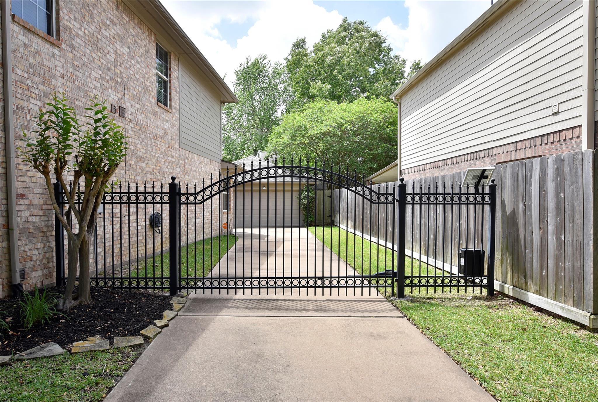 23203 Enchanted Landing Lane