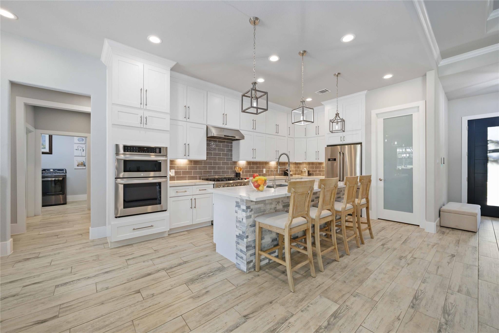 33510 Walnut Xing