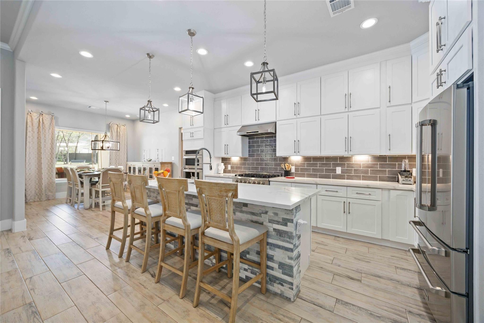 33510 Walnut Xing