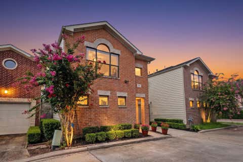 Photo of 5951 South Loop E #10, Houston, TX 77033 (MLS # 91441330)
