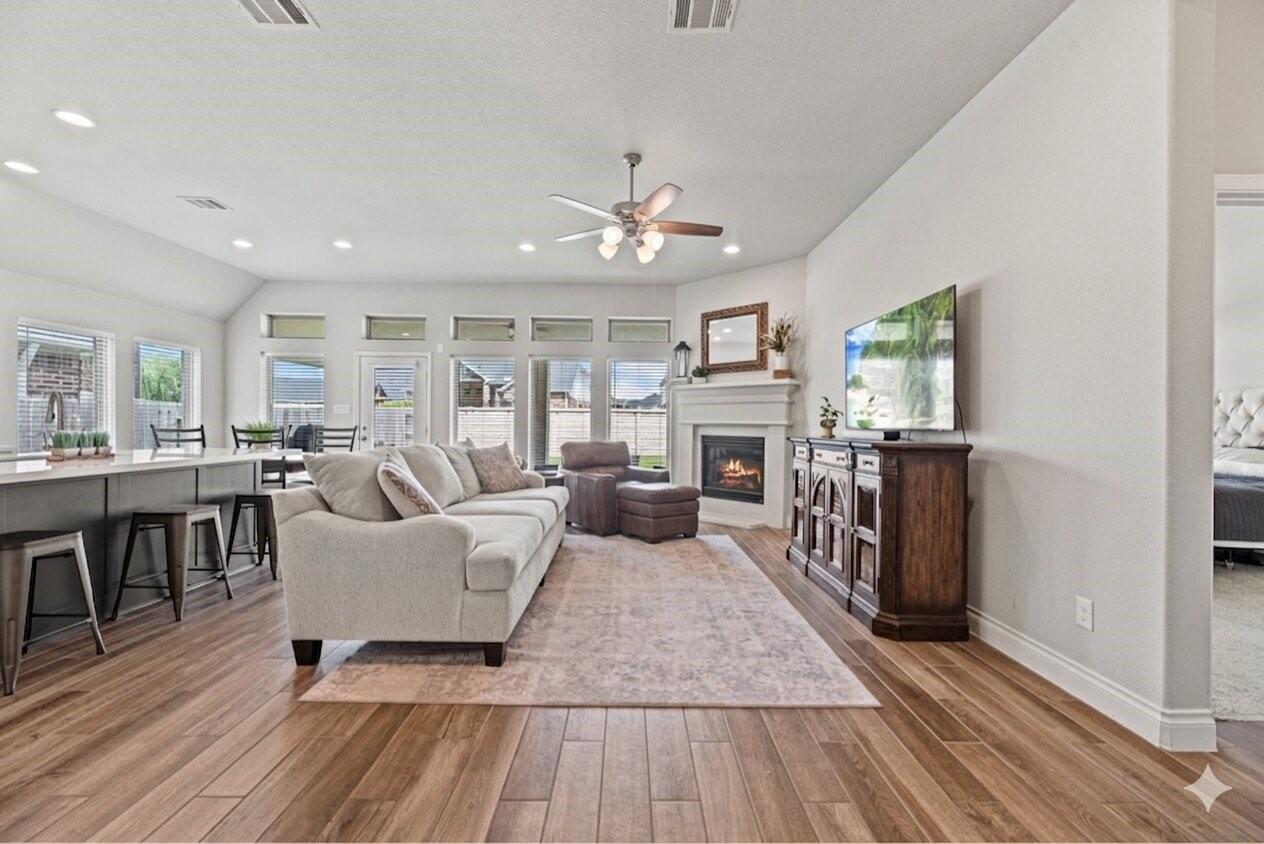 28714 Wildthorne Court